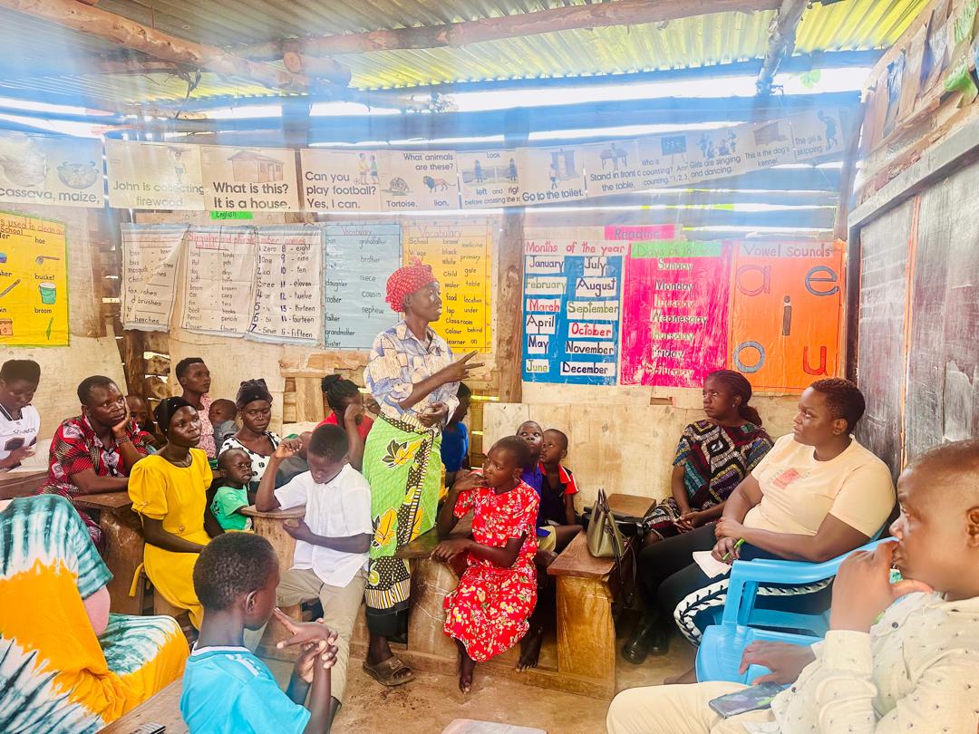 Moyo Mzuri community members and caregivers gathered during field engagement